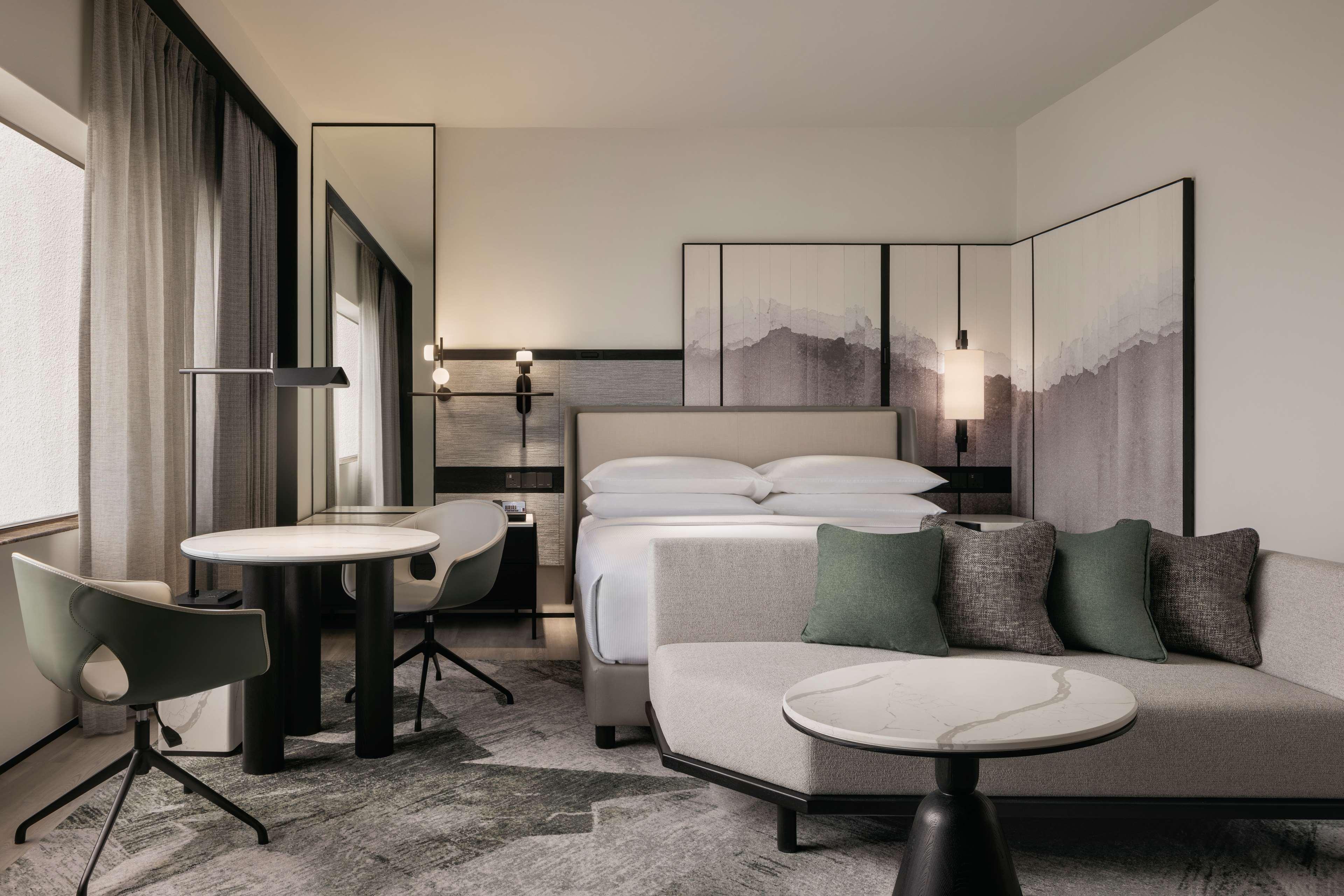 Hilton Orchard Singapore