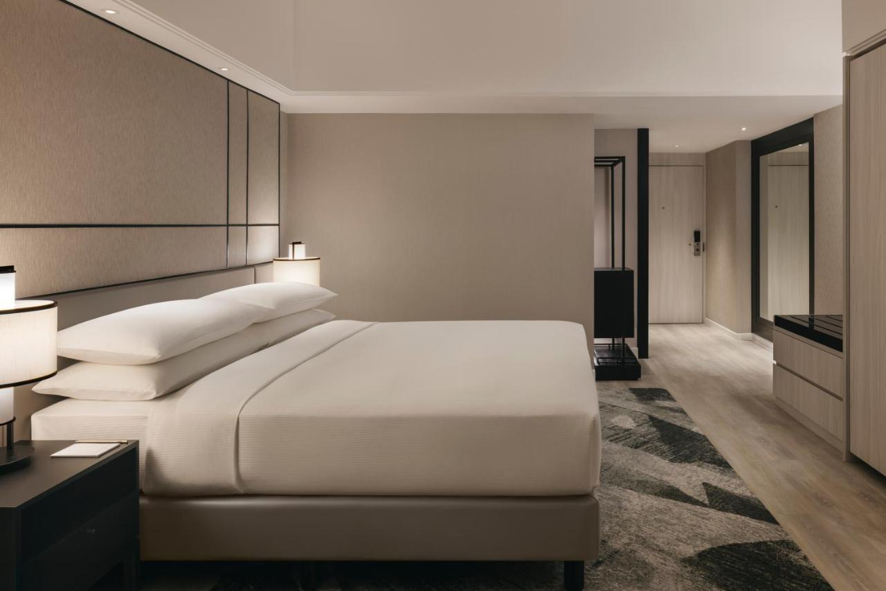 Hilton Orchard Singapore