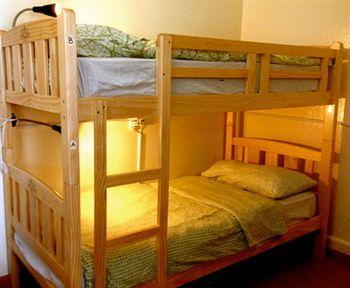 Hostel Kiwi Backpacker Lavender Singapore