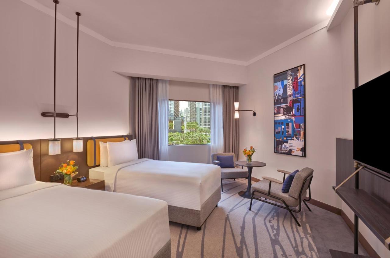 Pullman Orchard Hotel 5*
