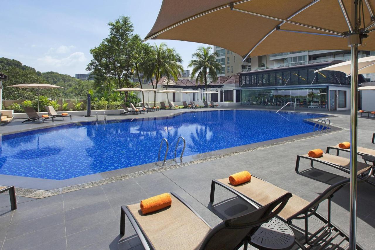Sheraton Towers Hotel