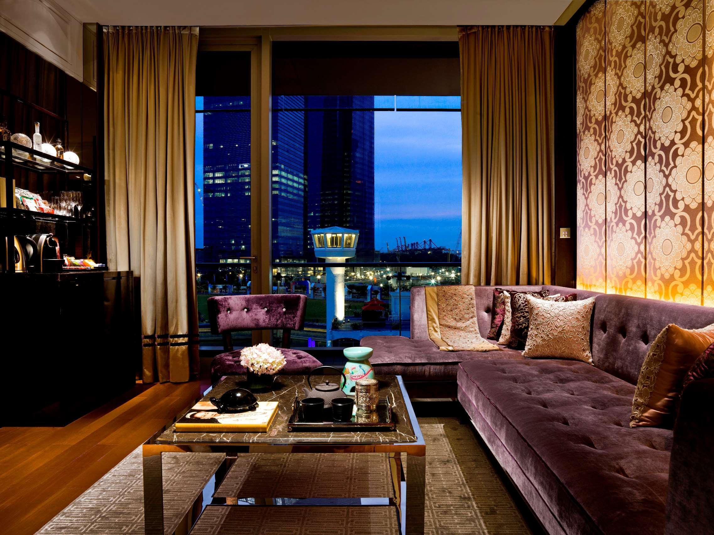 The Fullerton Bay 5*