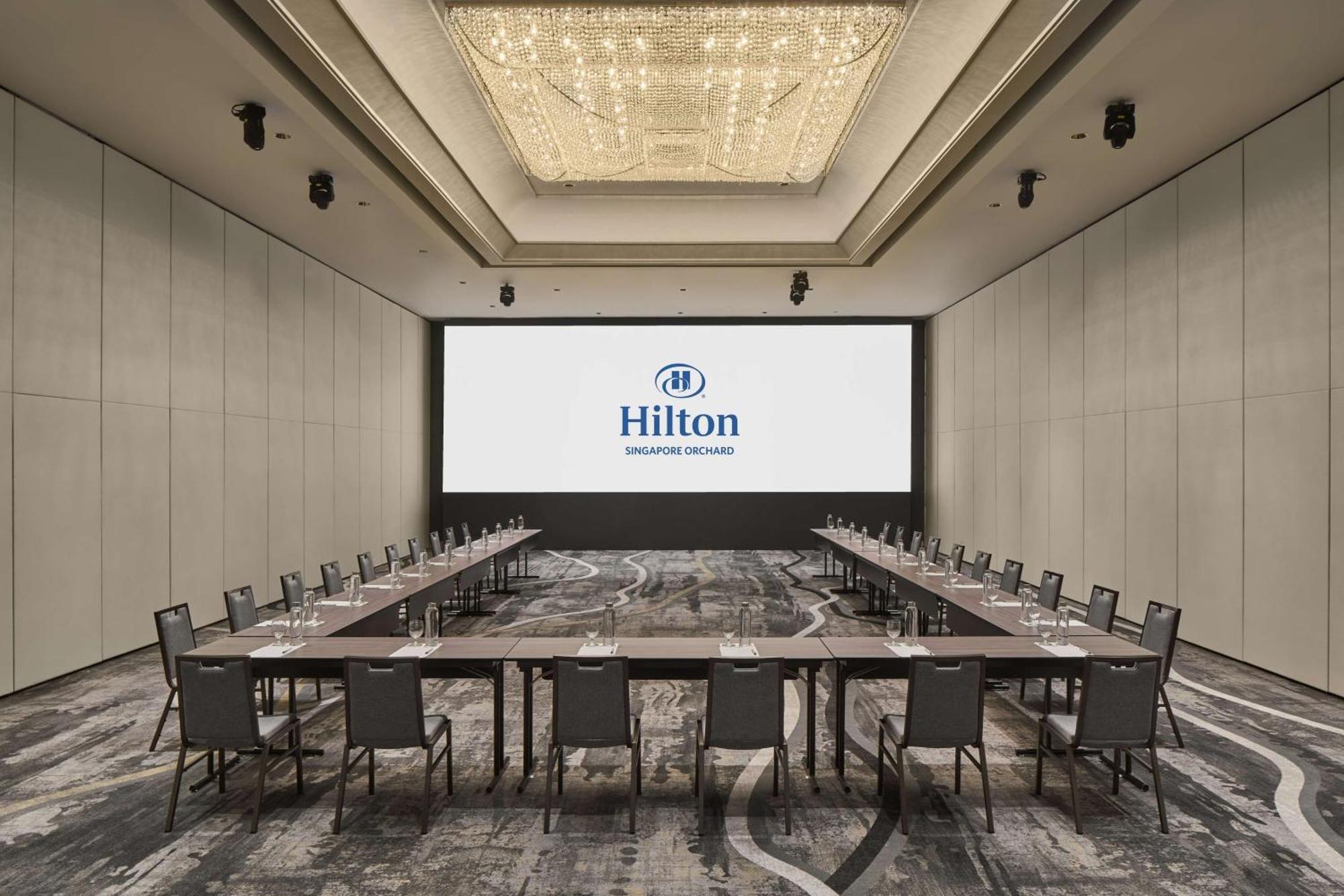 Hilton Orchard Hotel 5*