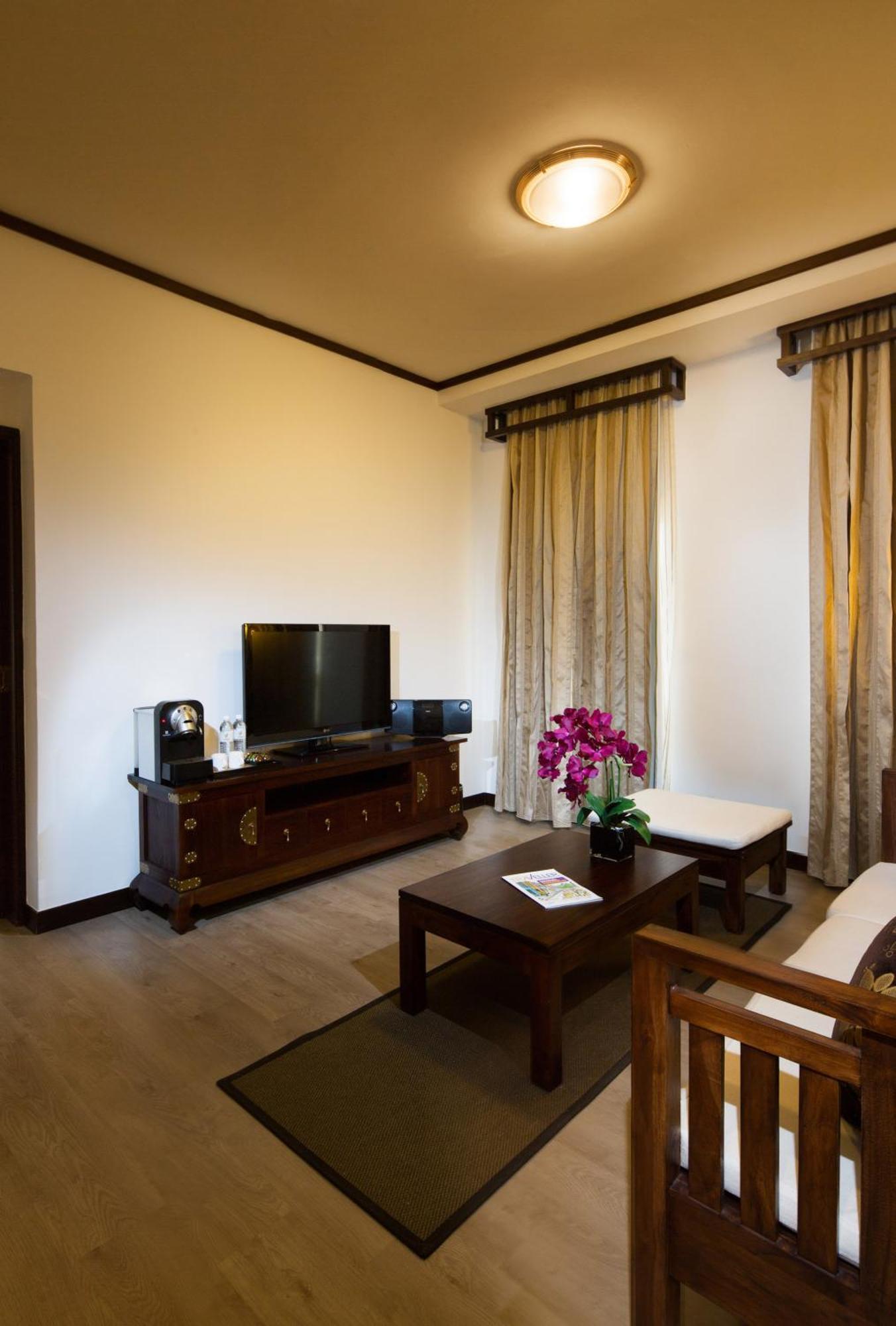Hotel Village Court By Far East Hospitality 4*