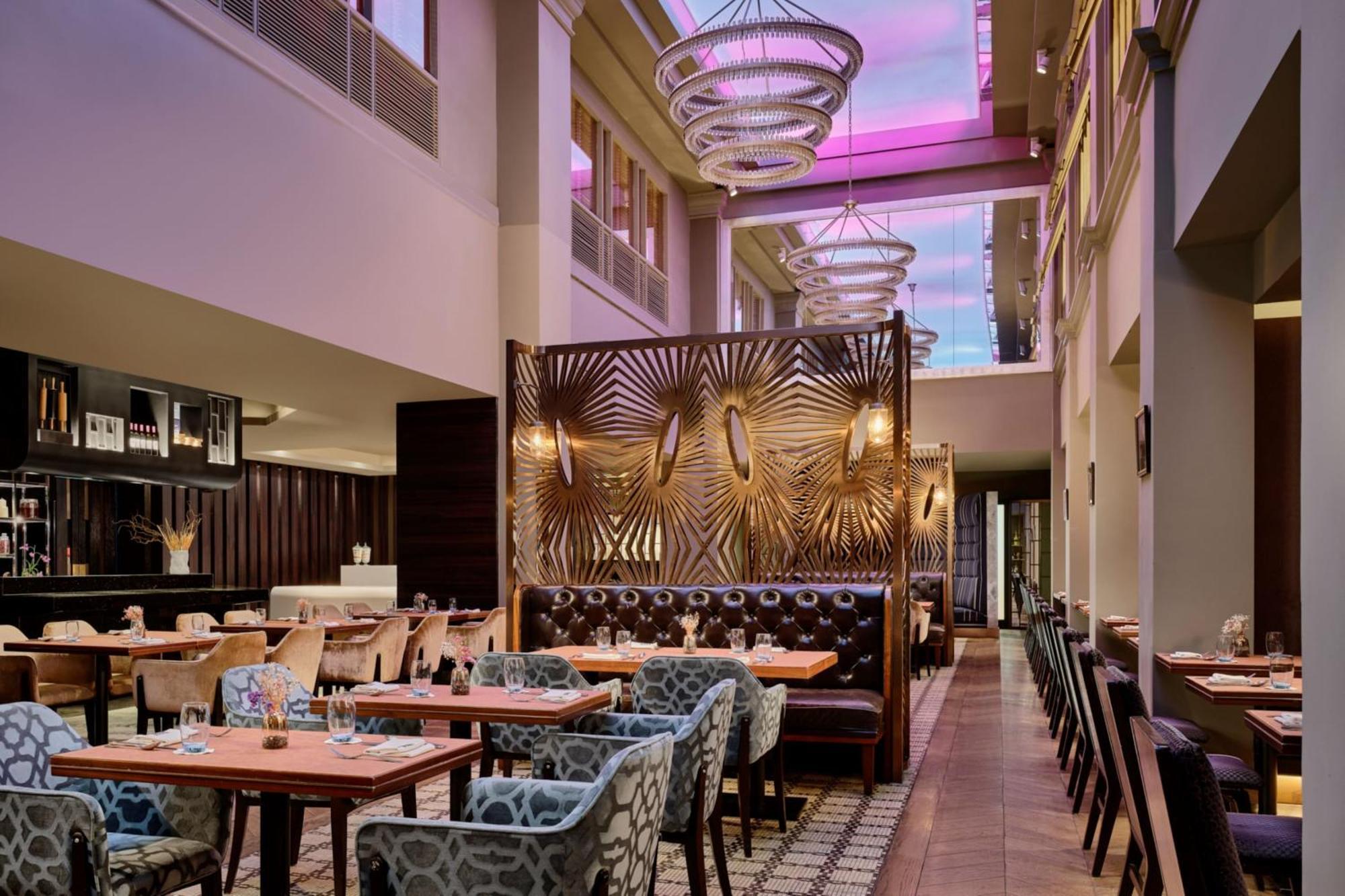 Intercontinental By Ihg 5*