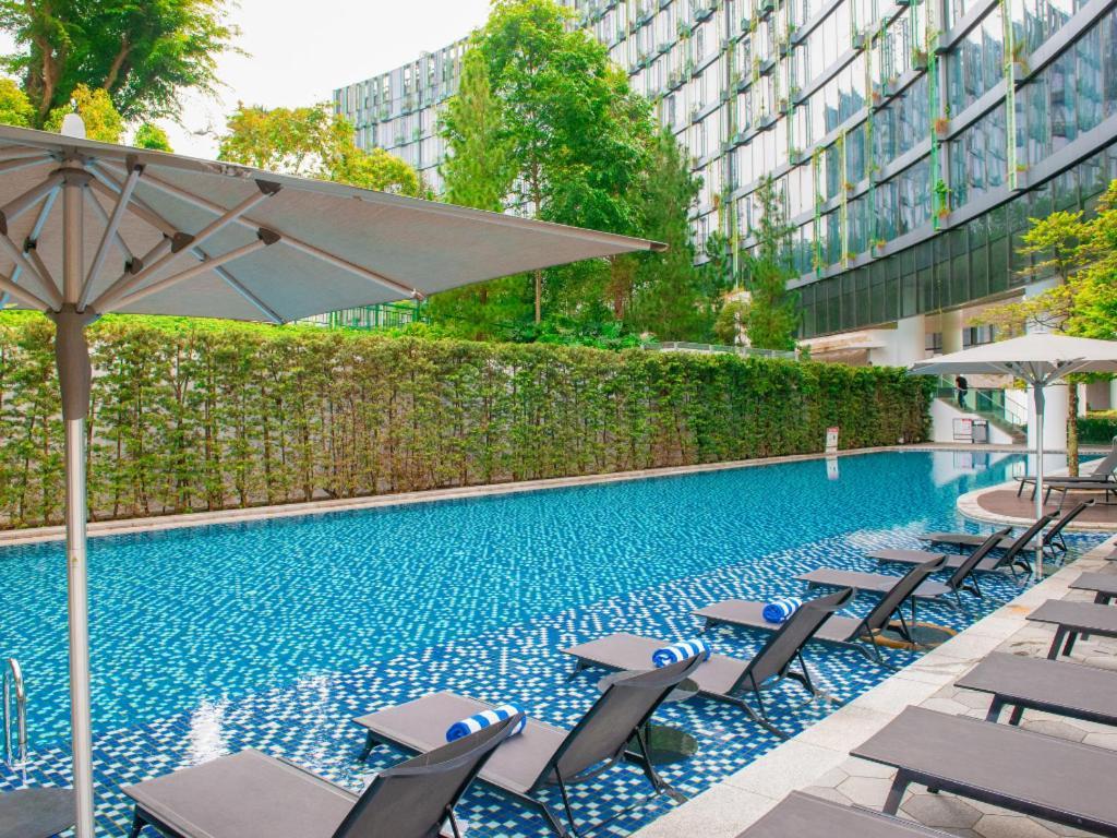 Hotel Mercure On Stevens 4*