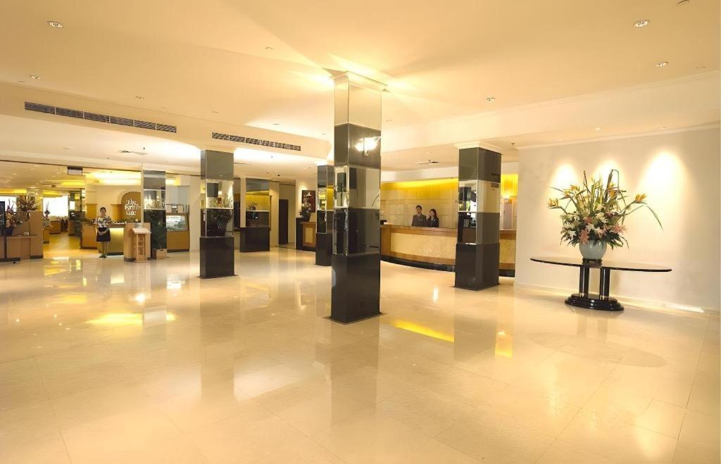 Miramar Hotel 4*