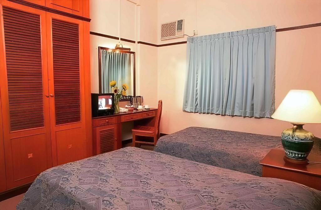 South East Hotel Singapore