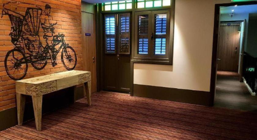 Aqueen Heritage Little India Hotel 3*