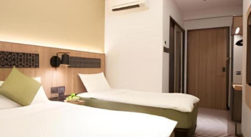 Aqueen Heritage Little India 3*