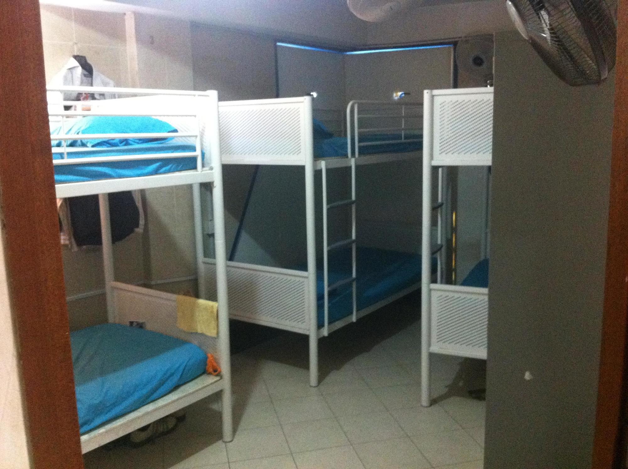 Mks Backpackers - Cuff Road Hostel