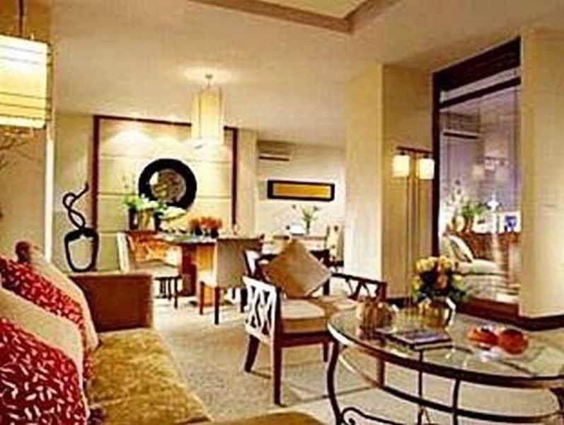 Somerset Liang Court