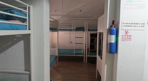 Mks Backpackers - Cuff Road Hostel *