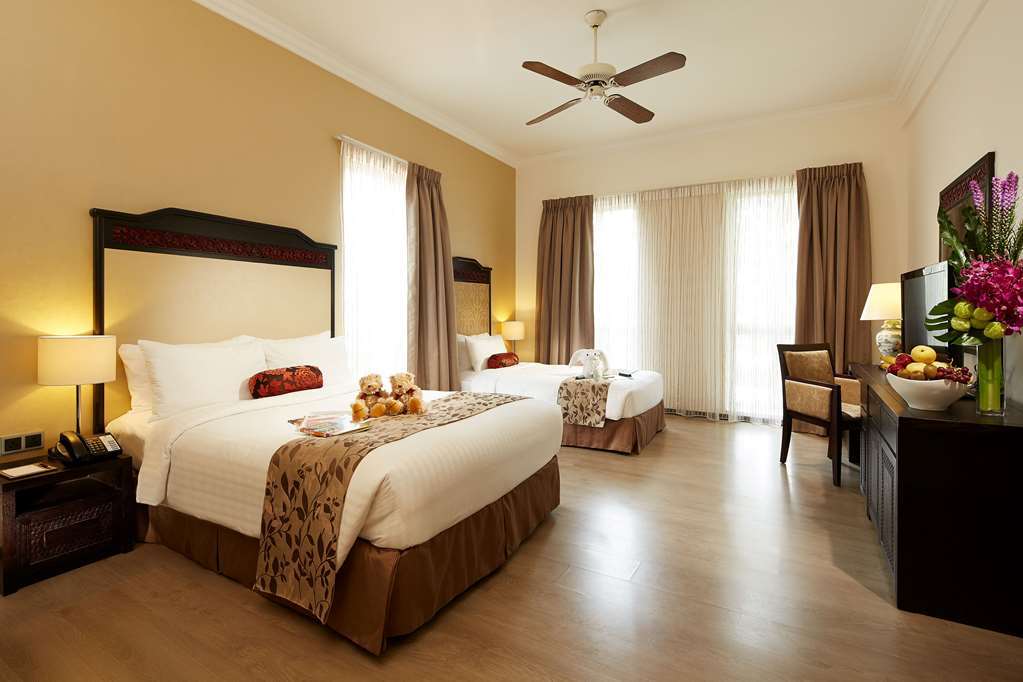 Hotel Village Court By Far East Hospitality 4*