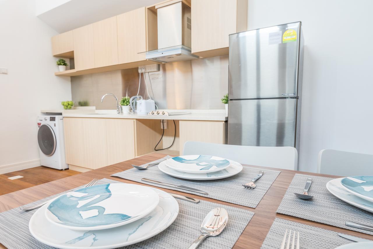 Apartment Clubhouse Residences Elm Attic