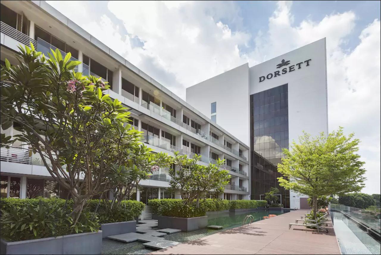Two Bedroom In Chinatown Above Mrt Singapore