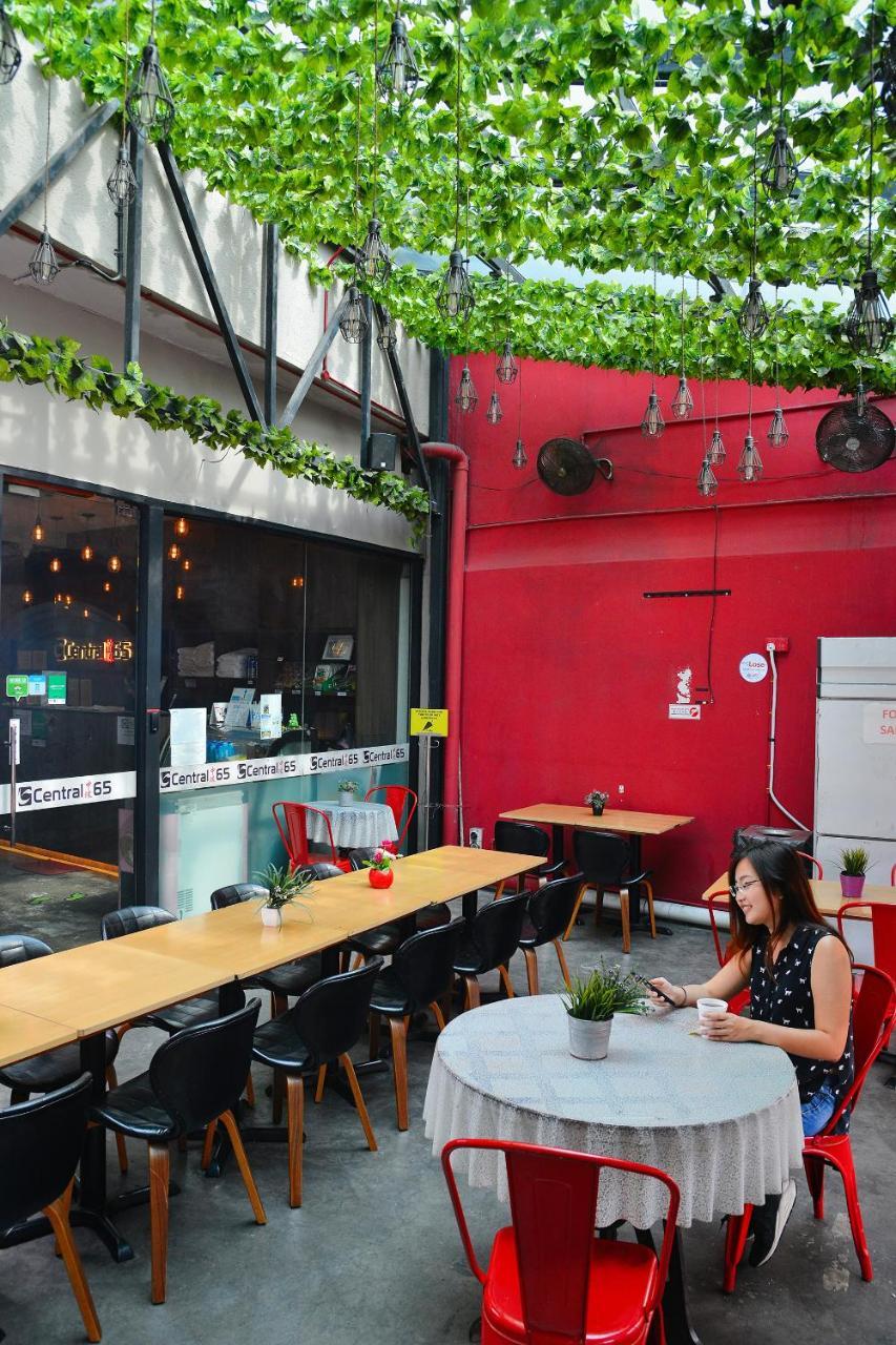 Reddoorz @ Jalan Besar Singapore