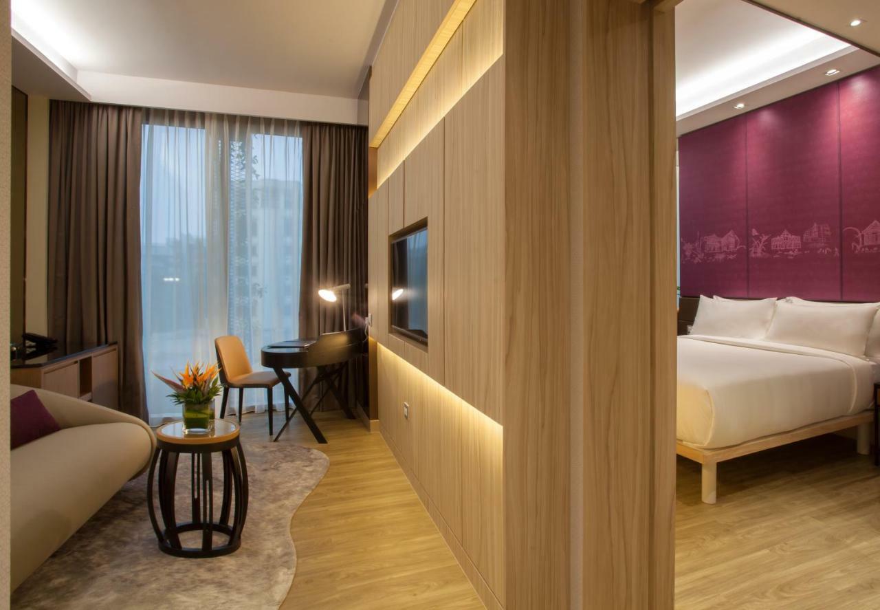 Hotel Mercure On Stevens 4*