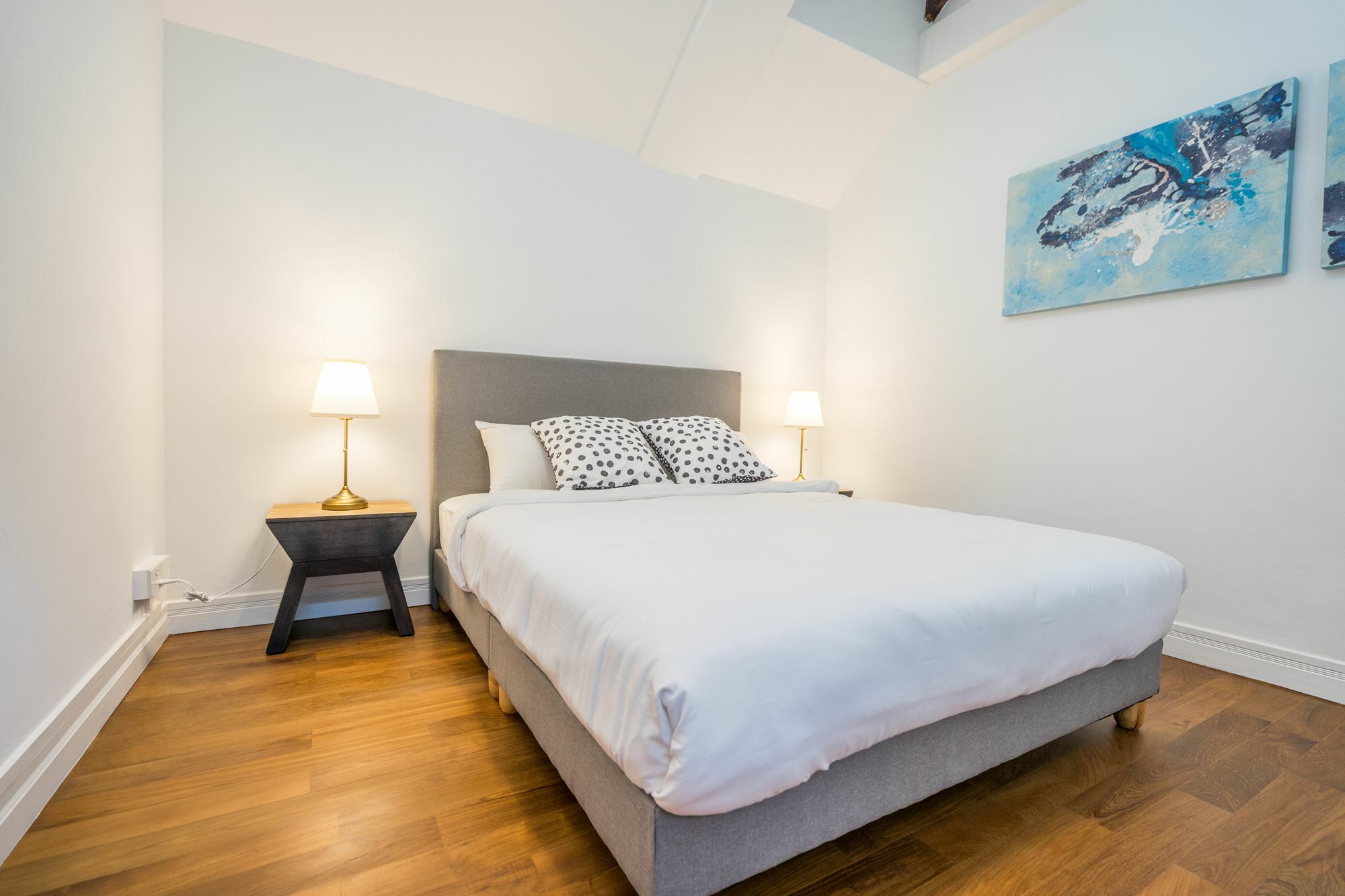 Clubhouse Residences Elm Attic * Singapore