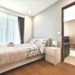 3 Bedrooms Kallang Central City Train