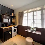 Coliwoo Hotel Kampong Glam - Coliving