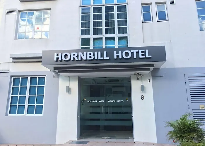 Happy Hotel