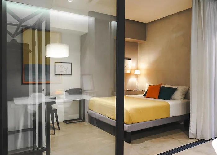 Base Residences: Hong Kong Street