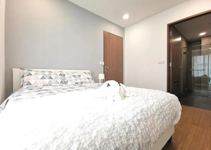 3 Bedrooms Kallang Central City Train