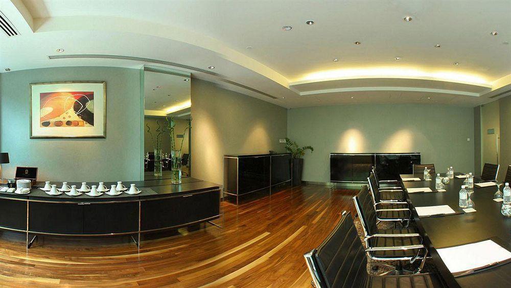 Pan Pacific Orchard Hotel 5*