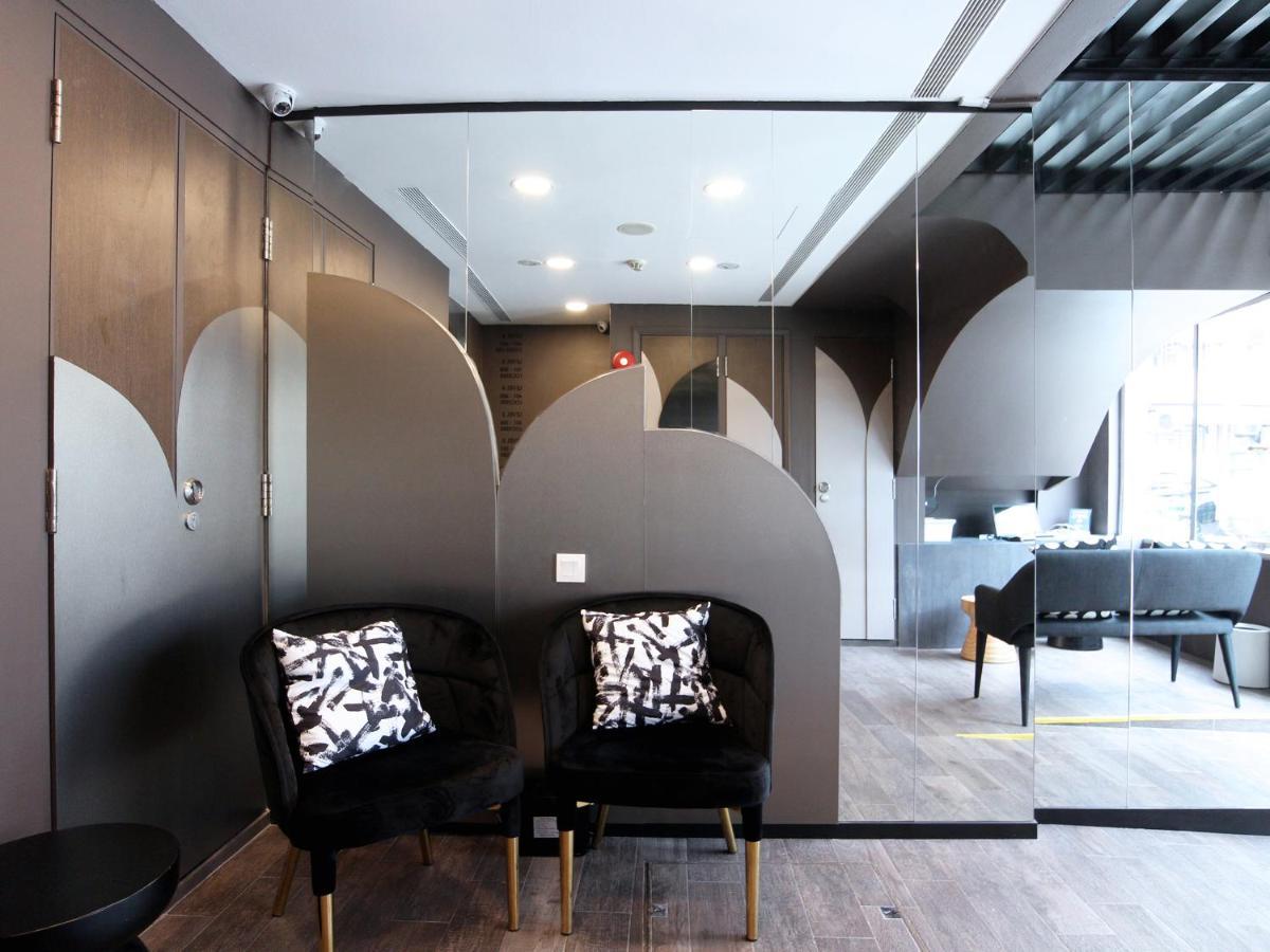 Hotel St Signature Bugis Beach, Dayuse, 8-9 Hours, Check In 8am Or 11am Singapore