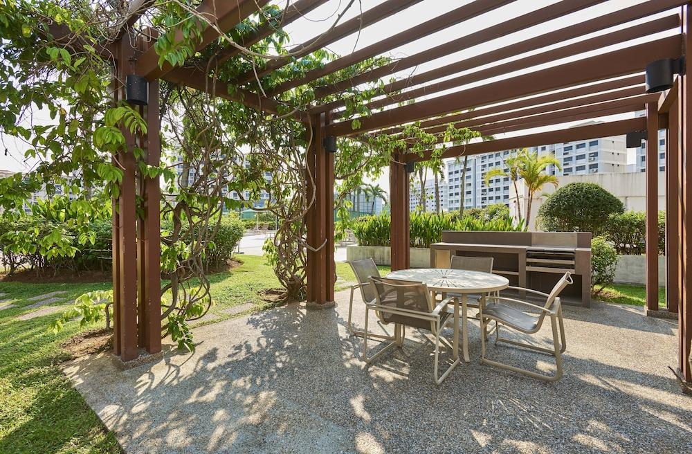 Village Hougang By Far East Hospitality Aparthotel