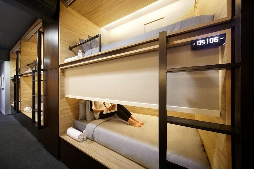 Capsule hotel The Pod At Road Boutique Capsule