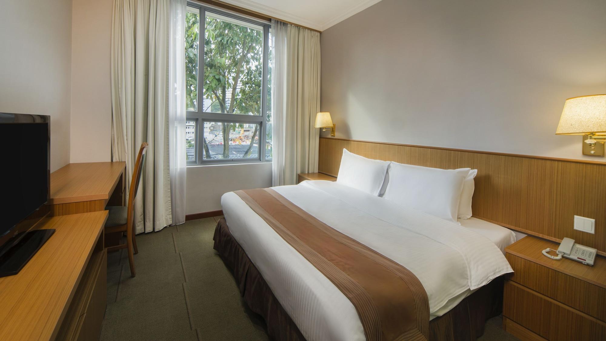 New Cape Hotel