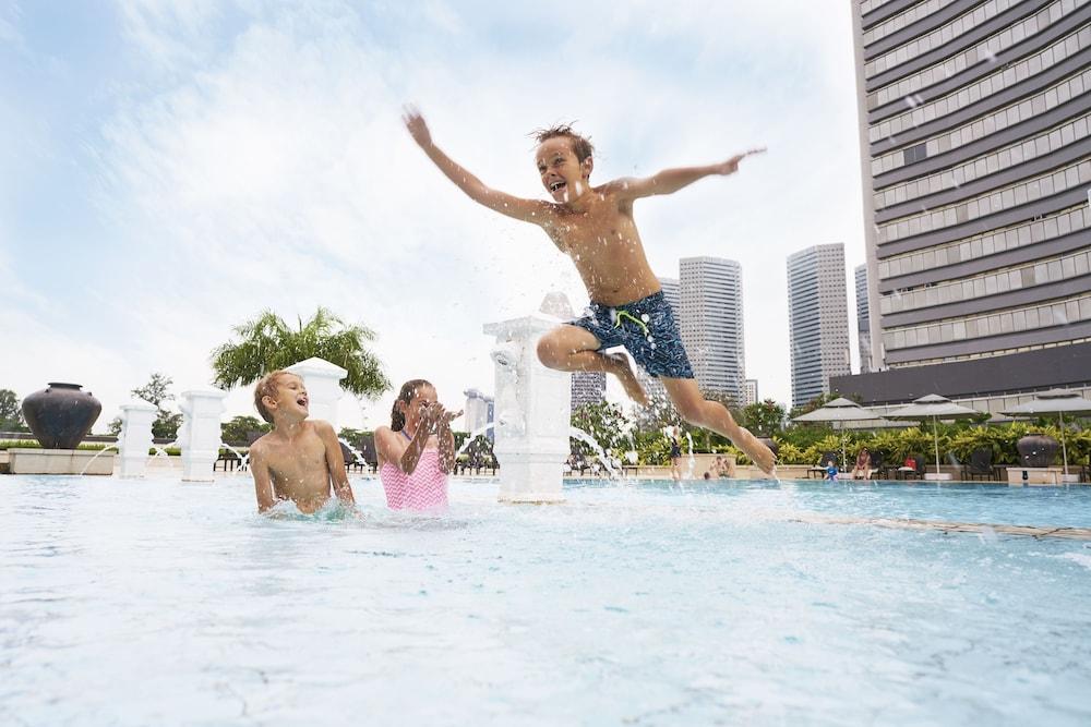 Parkroyal Serviced 4* Singapore