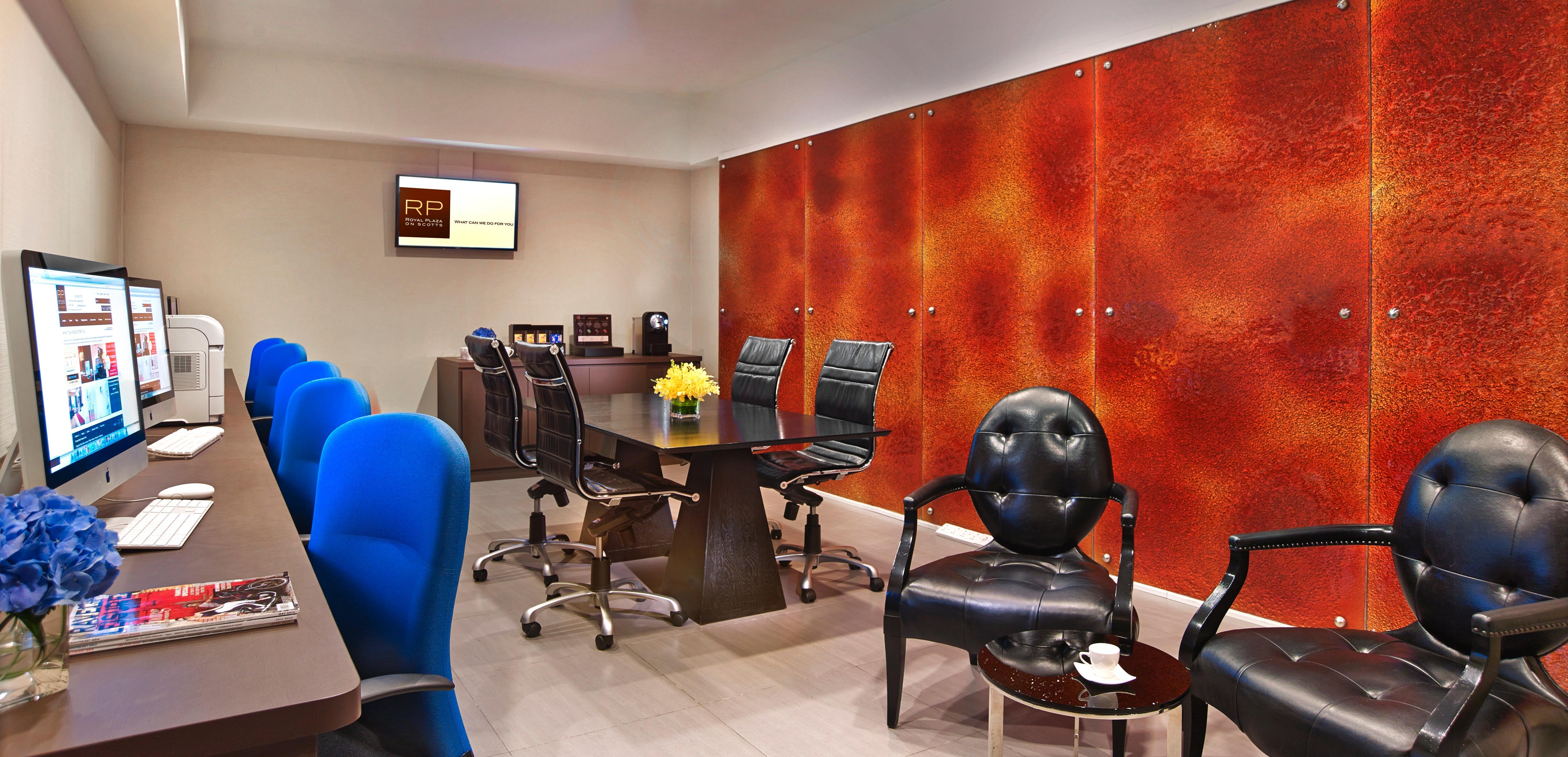 Royal Plaza On Scotts 5* Singapore