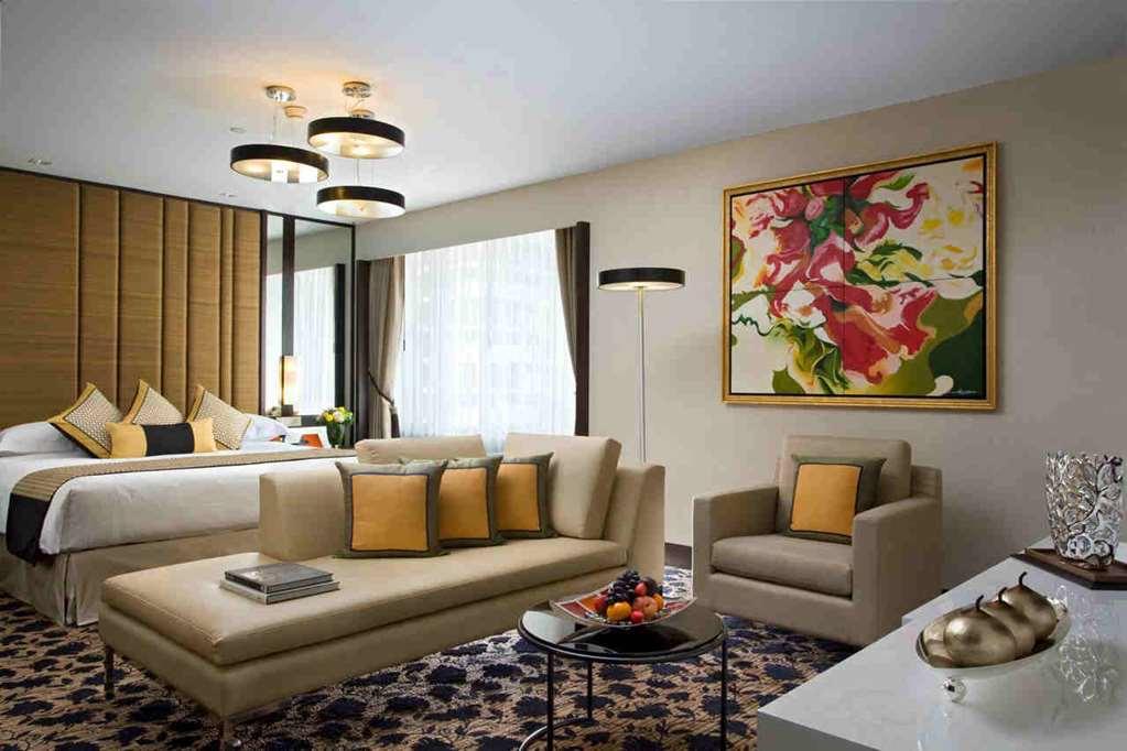 Royal Plaza On Scotts Singapore