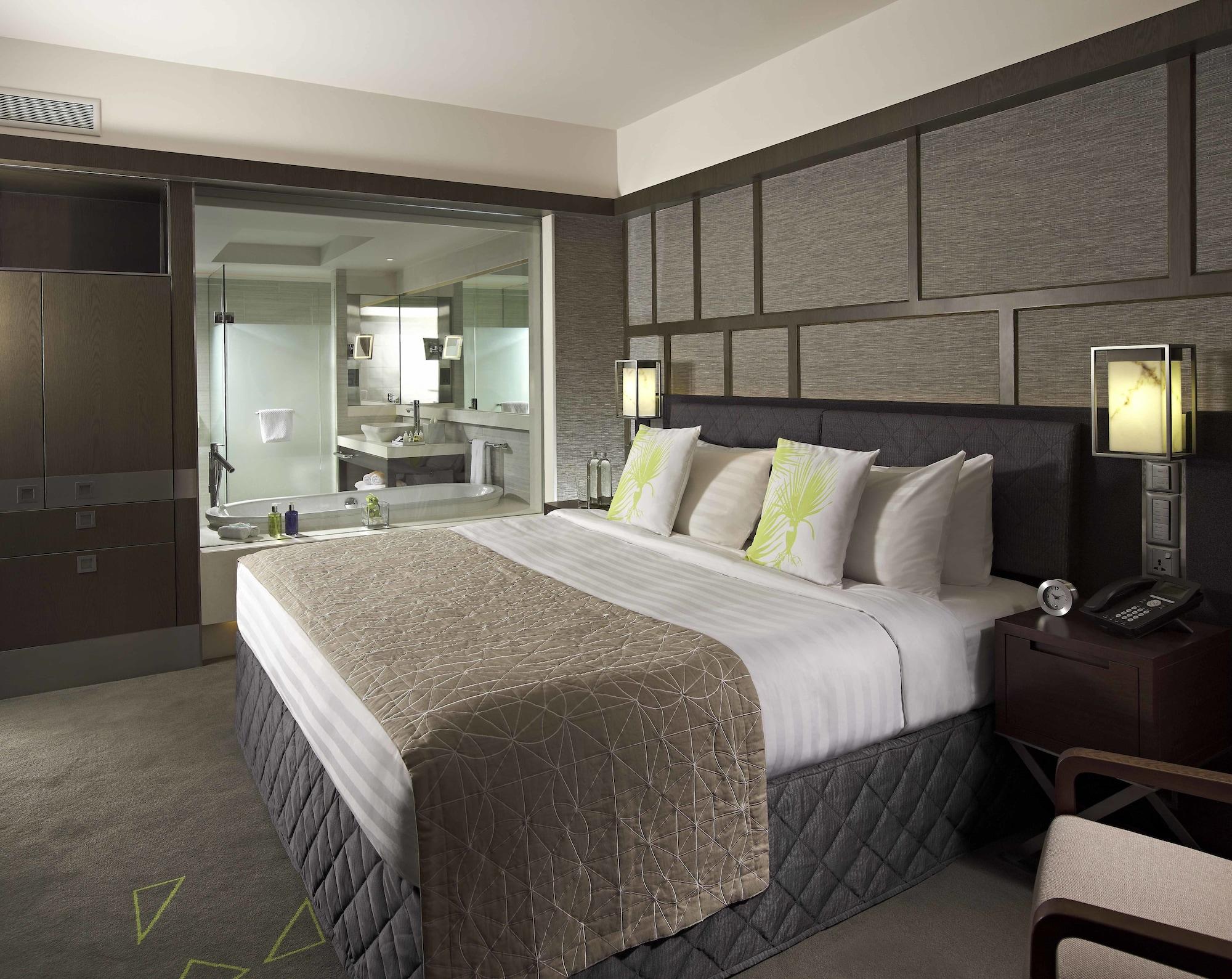 Pan Pacific Hotel 5*