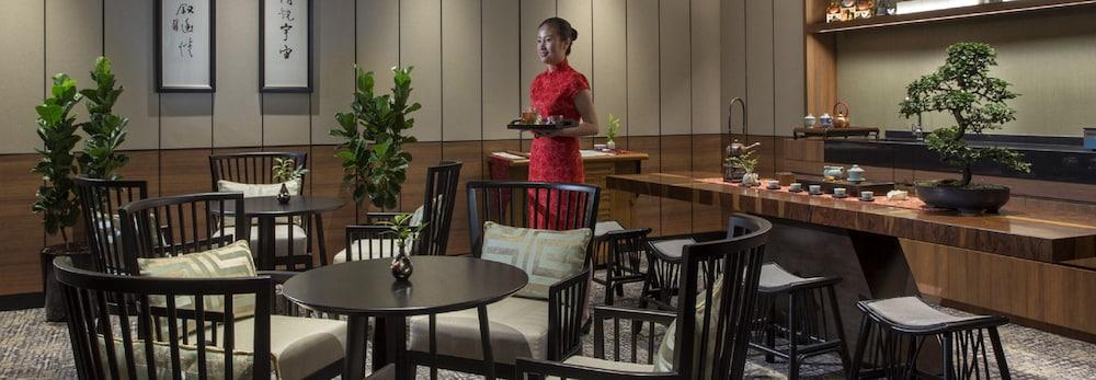 Aparthotel Parkroyal Serviced