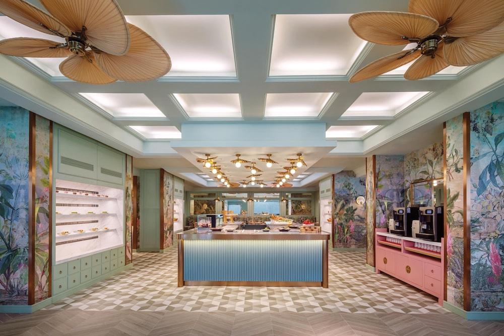 Parkroyal Serviced 4* Singapore