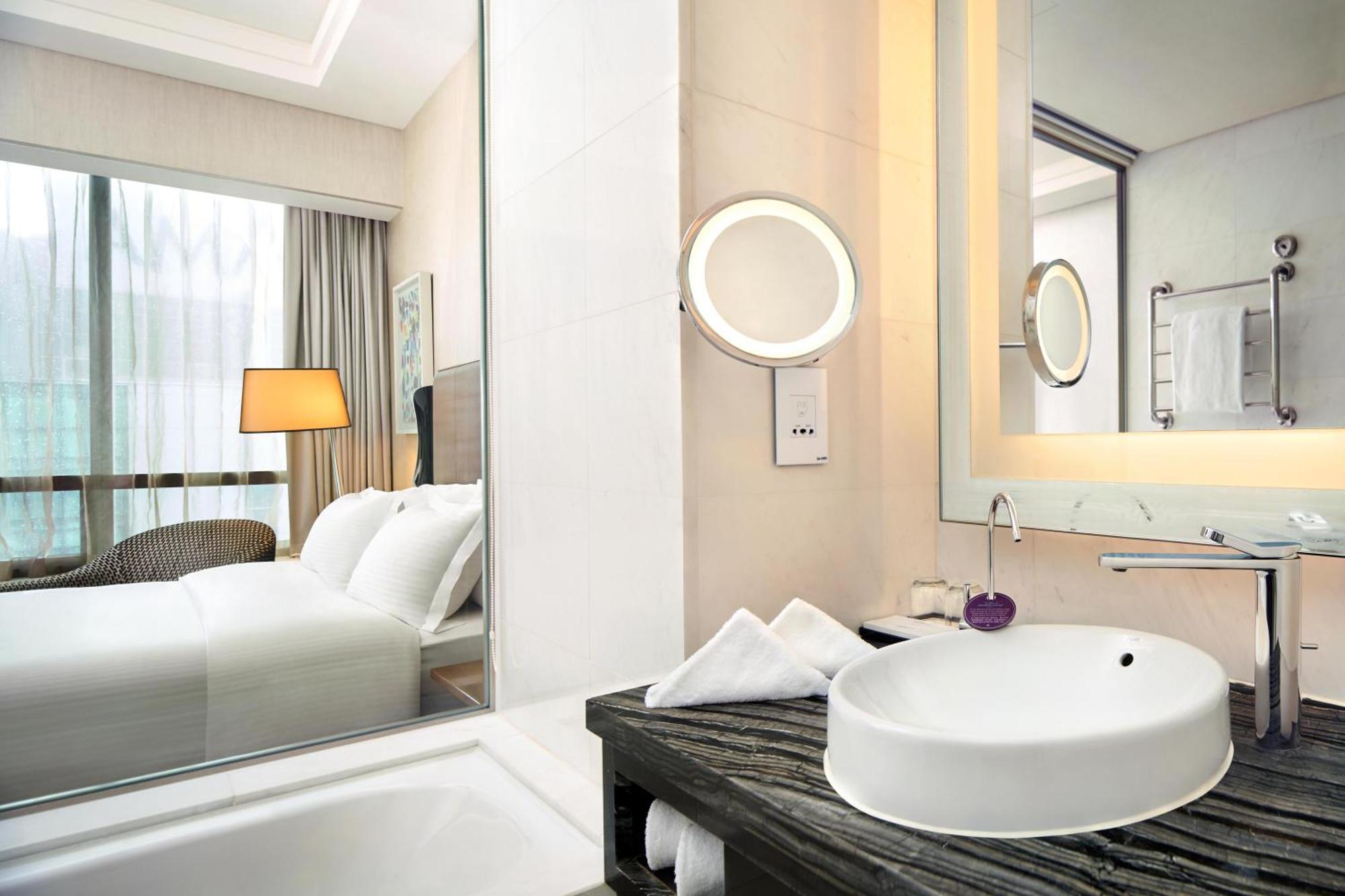 Carlton 5*