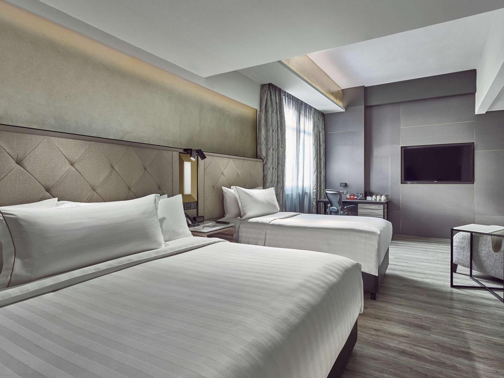 Novotel On Kitchener Hotel 4*