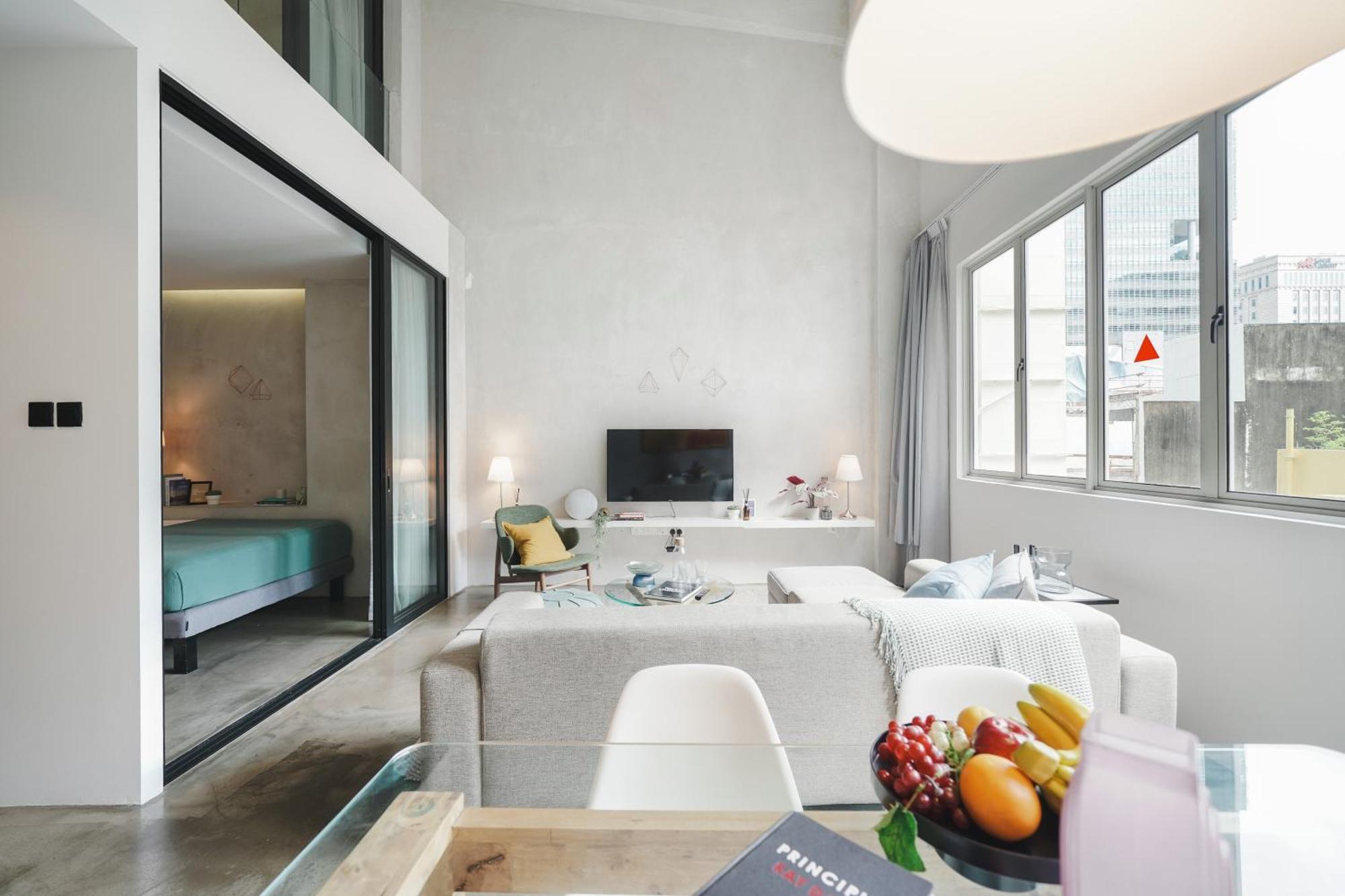 Base Residences: Hong Kong Street
