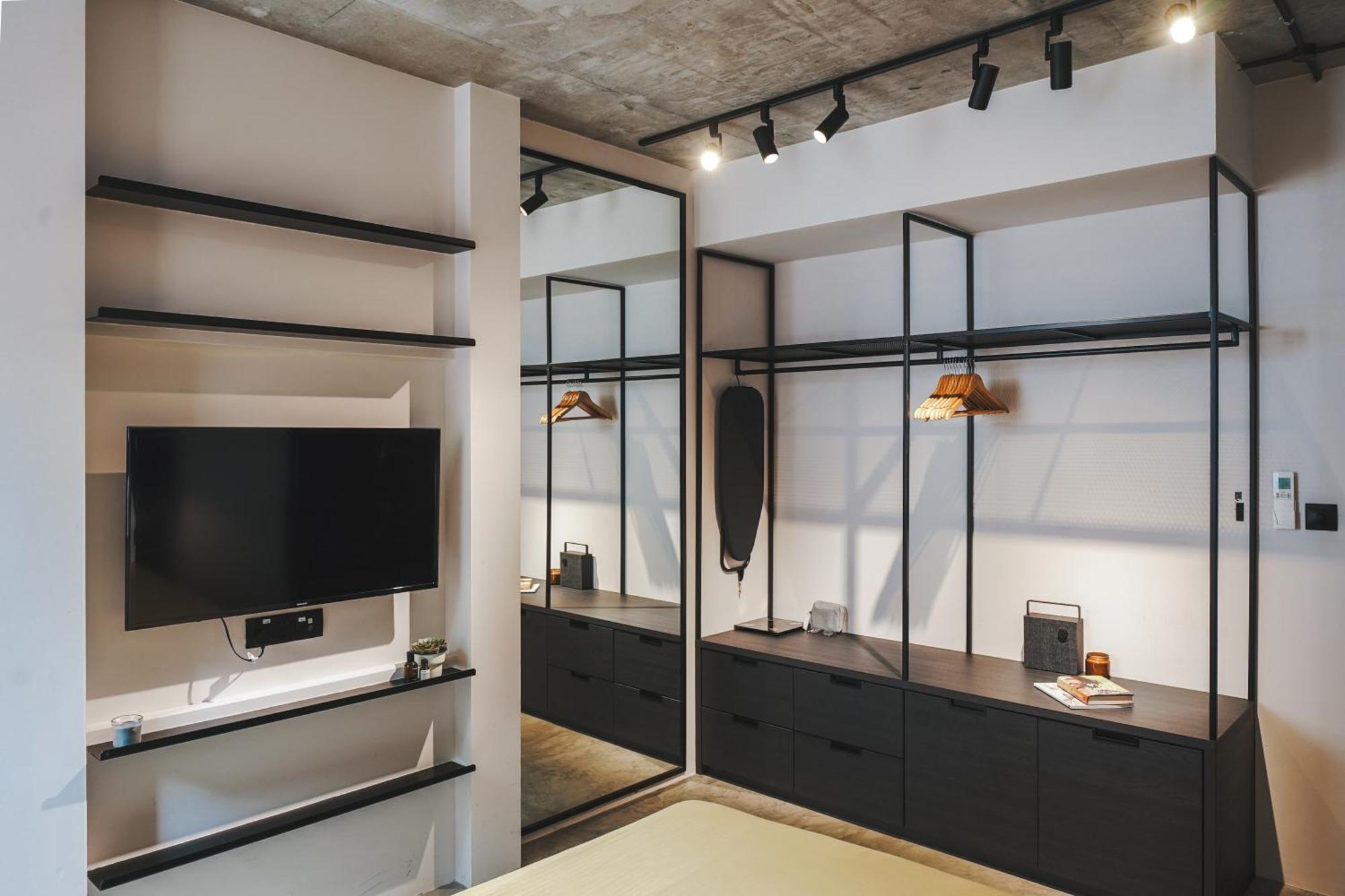 Apartment Base Residences Gemmil Lane