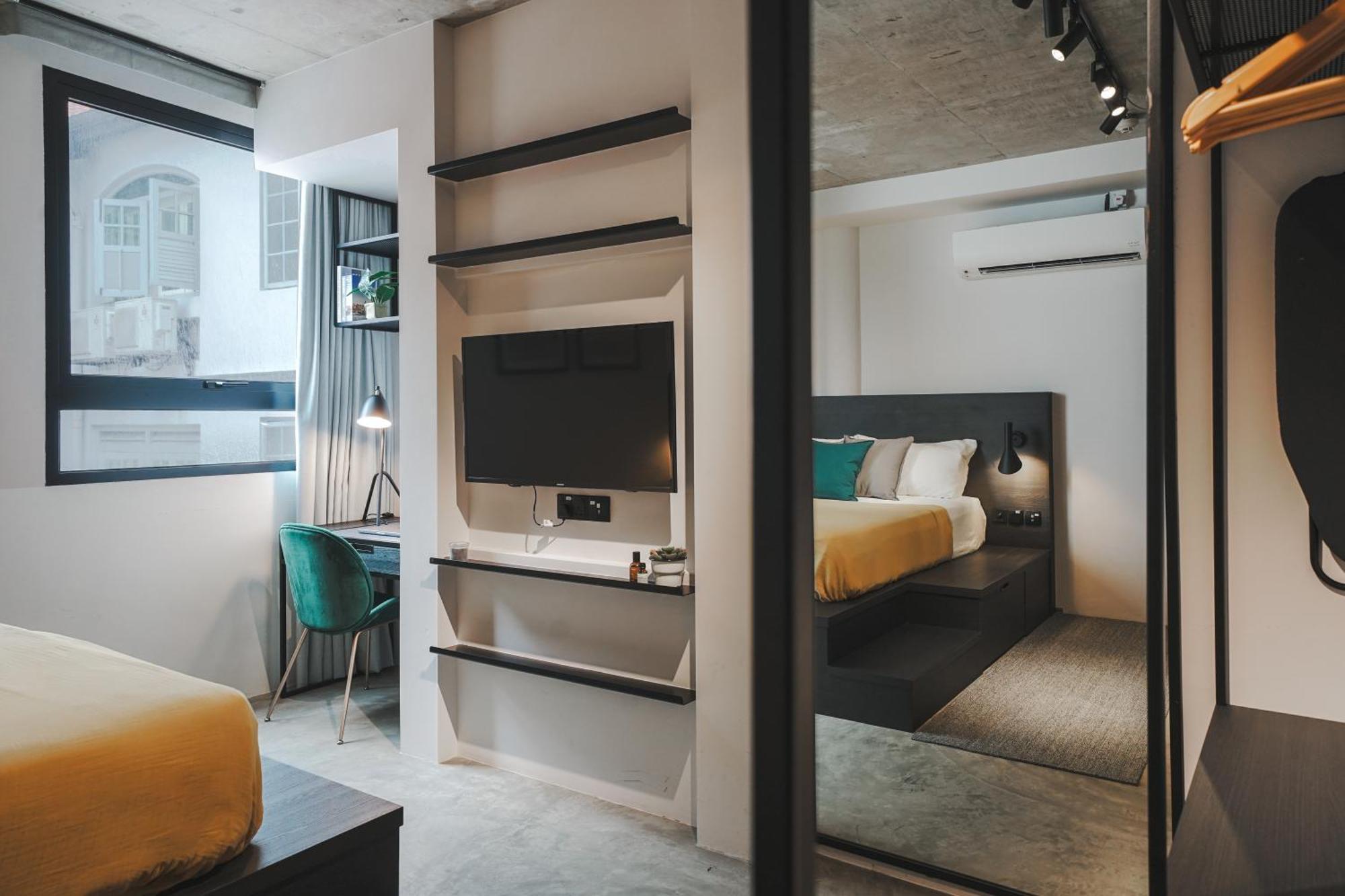 Base Residences Gemmil Lane Apartment *