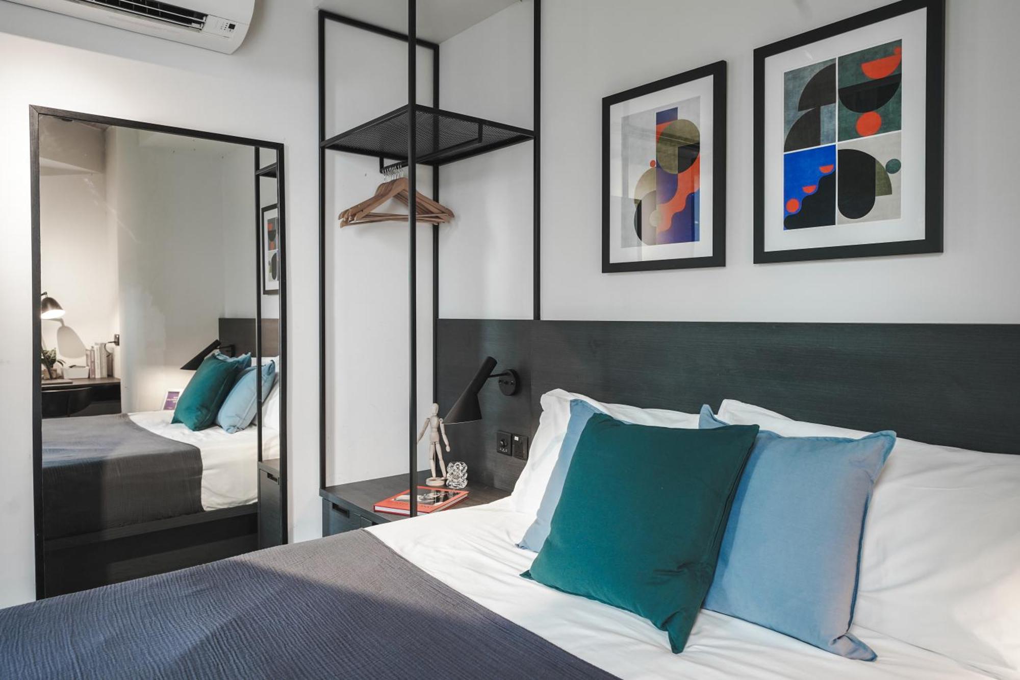 Apartment Base Residences Gemmil Lane *