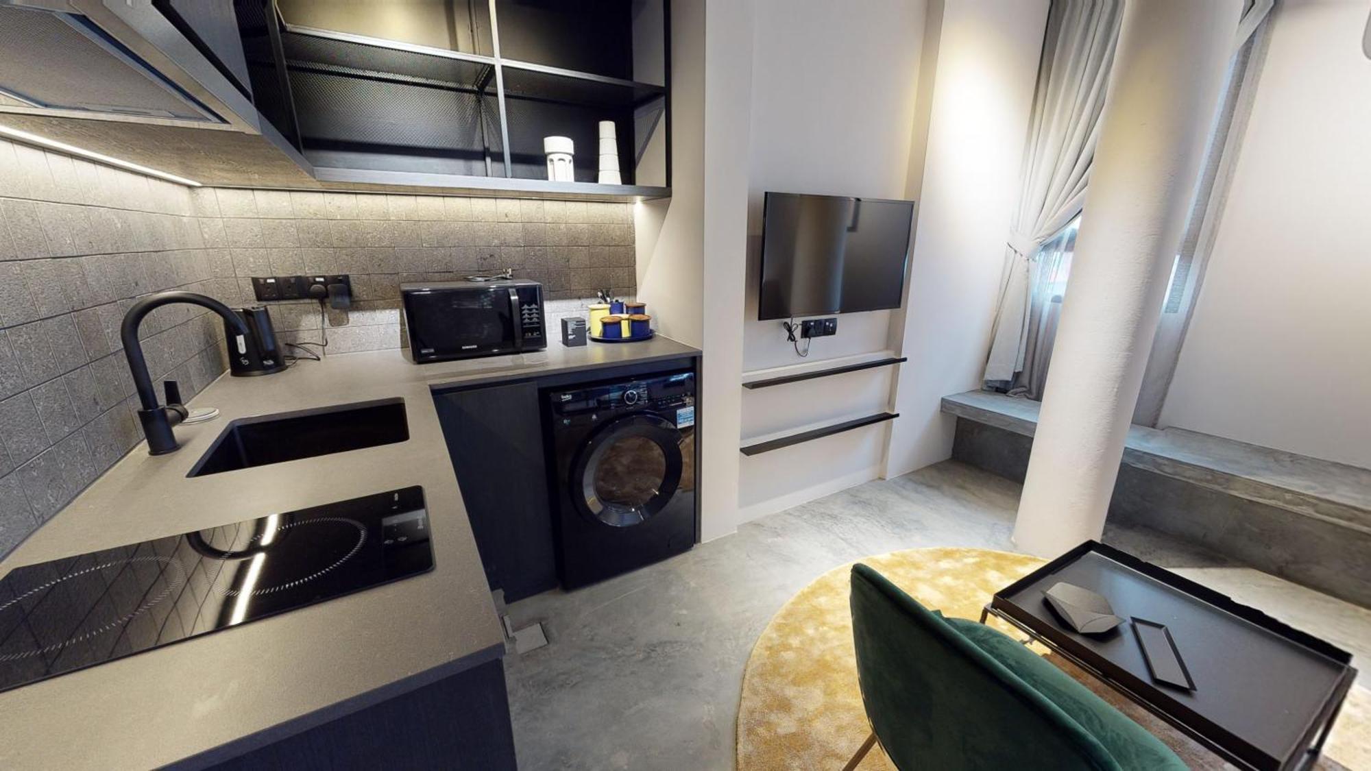 Base Residences Gemmil Lane Apartment *