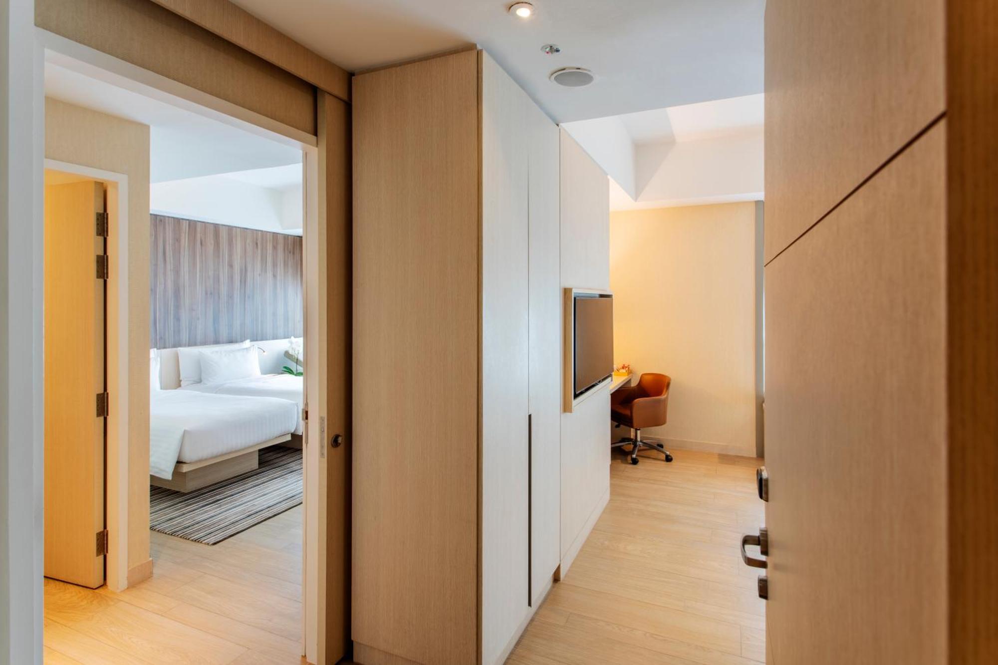 Hotel Oasia Novena, By Far East Hospitality 4*
