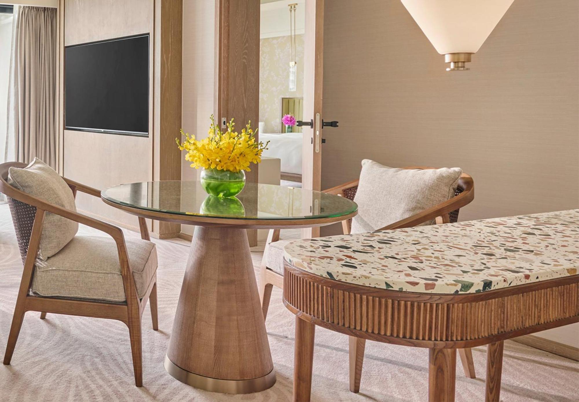 Mandarin Oriental,