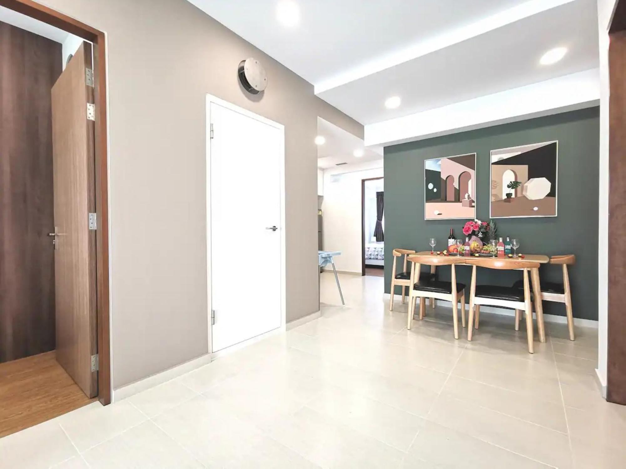 3 Bedrooms Kallang Train