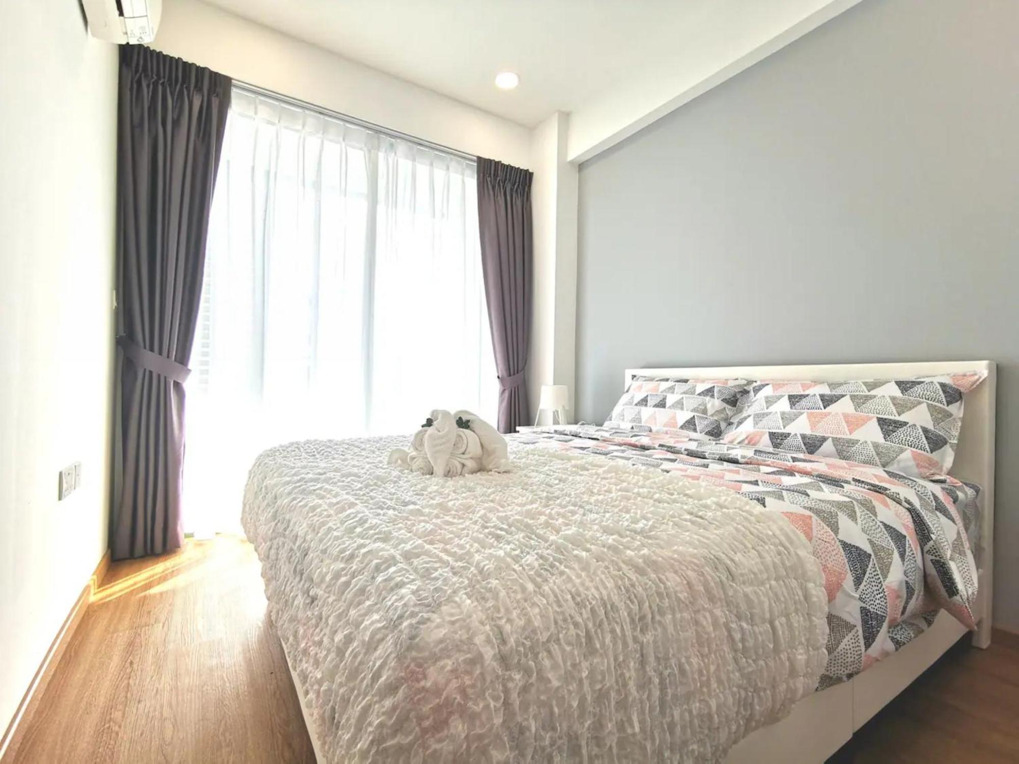 3 Bedrooms Kallang Train Singapore